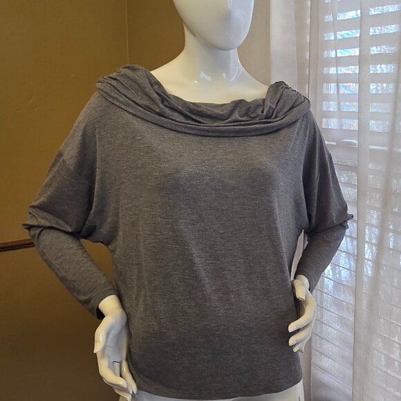 🏷️NWT  -  EXPRESS Gray Cowl Neck NWT Shirt sz M  -  NWT🏷️ - Picture 1 of 8